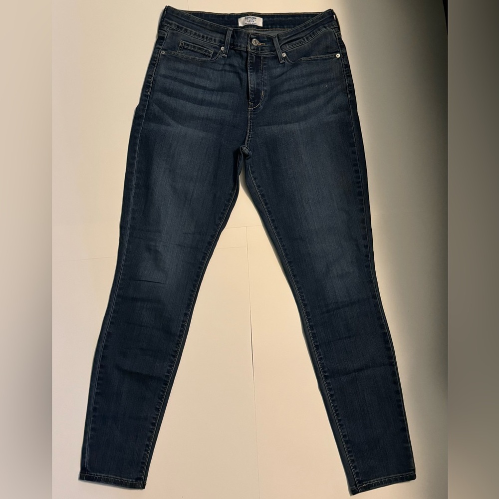 Denizen from Levi’s Mid-Rise Skinny Jeans Size: 10